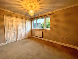 Photo 25- click for photo gallery